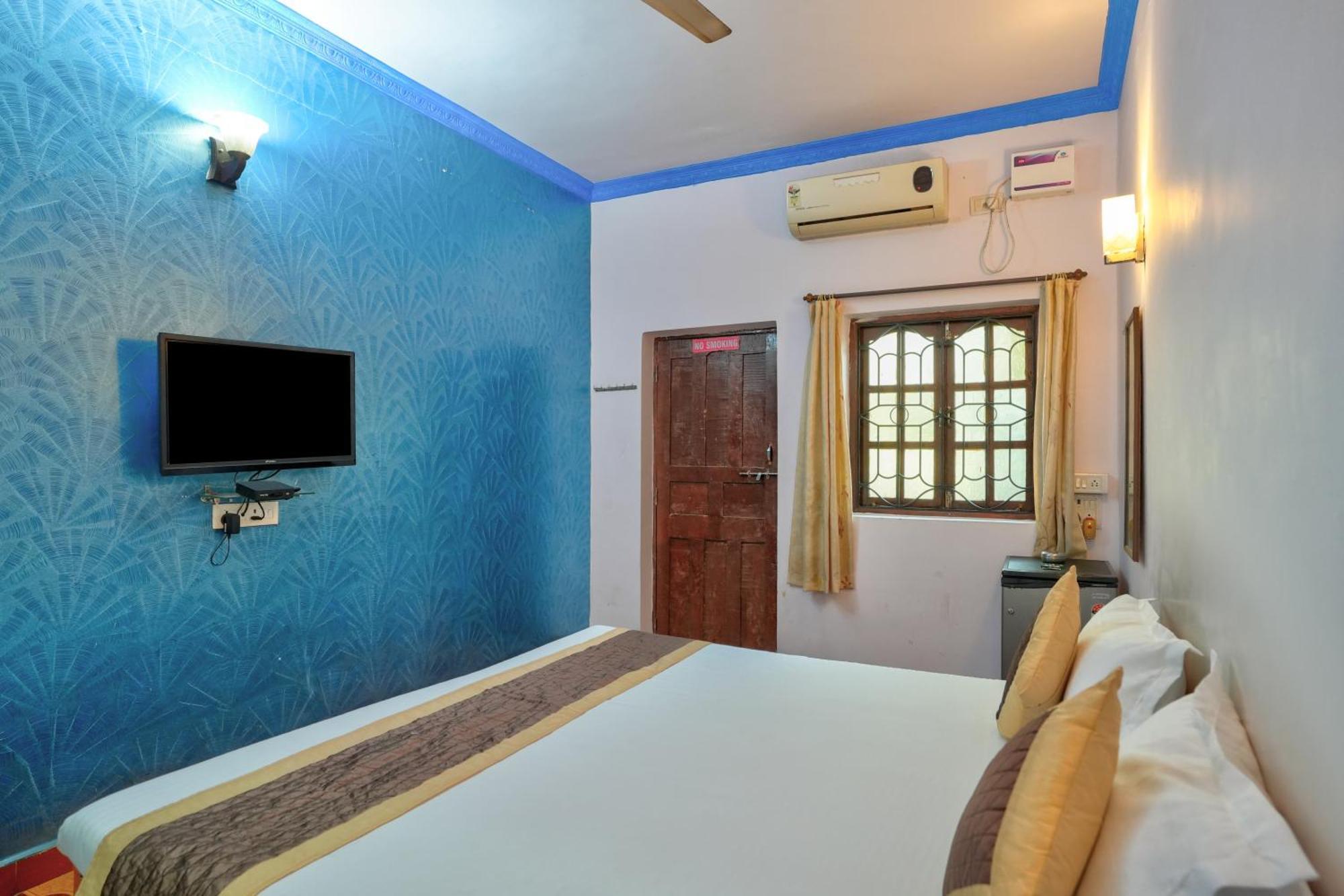 Om Sai Guest House カラングート エクステリア 写真